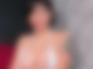 Giannasue's Live Sex Cam Show