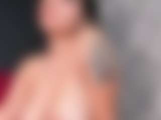 Giannasue's Live Sex Cam Show