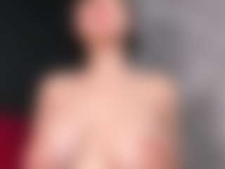 Live cam show with Giannasue - BBW on live18s.com