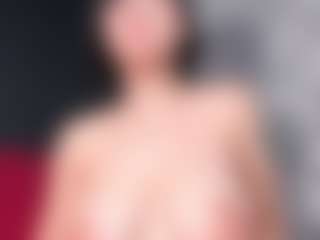 Giannasue's Live Sex Cam Show
