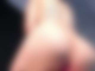 Giannasue's Live Sex Cam Show