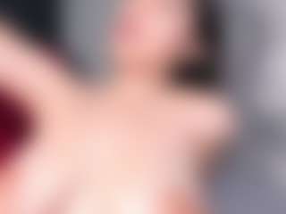 Giannasue's Live Sex Cam Show