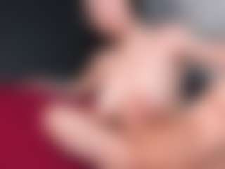 Giannasue's Live Sex Cam Show