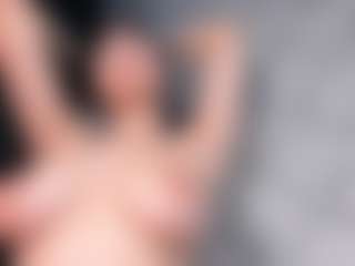 Giannasue's Live Sex Cam Show