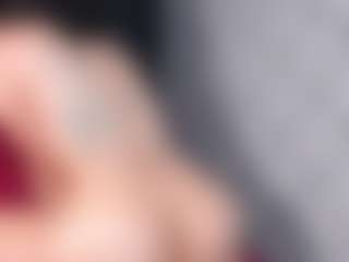 Giannasue's Live Sex Cam Show