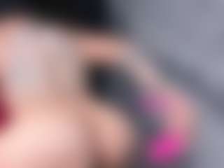 Giannasue's Live Sex Cam Show