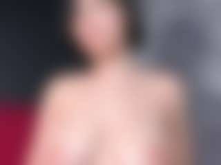 Giannasue's Live Sex Cam Show