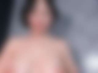 Giannasue's Live Sex Cam Show