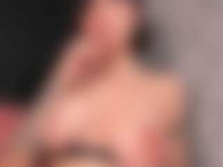 Giannasue's Live Sex Cam Show