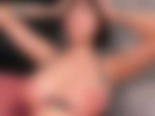 Giannasue's Live Sex Cam Show