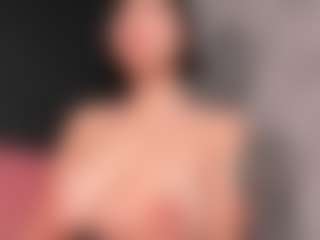 Giannasue's Live Sex Cam Show