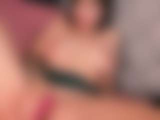 Giannasue's Live Sex Cam Show