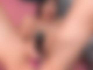 Giannasue's Live Sex Cam Show