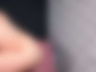 Giannasue's Live Sex Cam Show