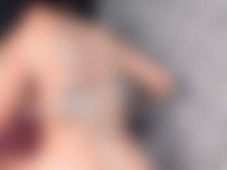 Giannasue's Live Sex Cam Show