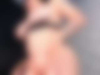 Giannasue's Live Sex Cam Show