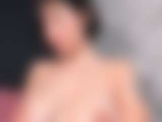 Giannasue's Live Sex Cam Show