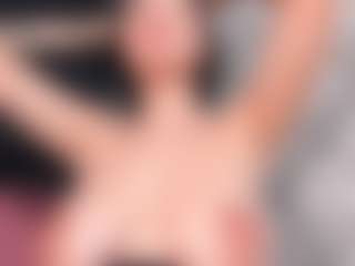Giannasue's Live Sex Cam Show