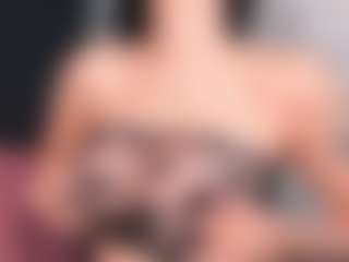 Giannasue's Live Sex Cam Show