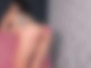 Giannasue's Live Sex Cam Show