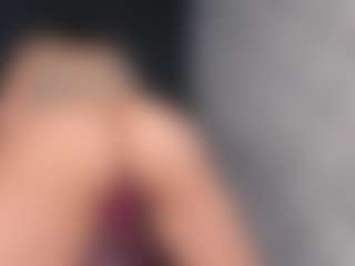 Giannasue's Live Sex Cam Show