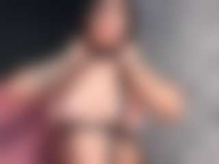 Giannasue's Live Sex Cam Show