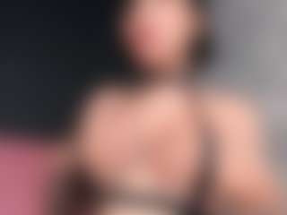Giannasue's Live Sex Cam Show