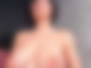 Giannasue's Live Sex Cam Show