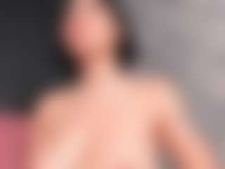 Live cam show with Giannasue - Dirty on CamClone