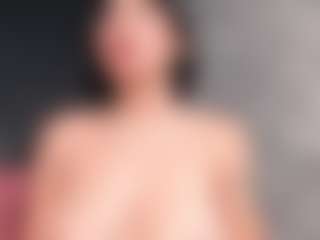 Giannasue's Live Sex Cam Show