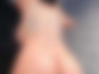 Giannasue's Live Sex Cam Show
