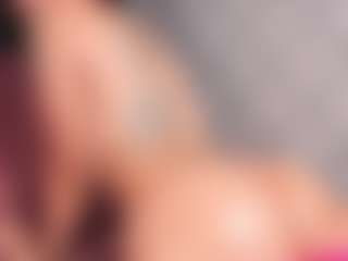 Giannasue's Live Sex Cam Show