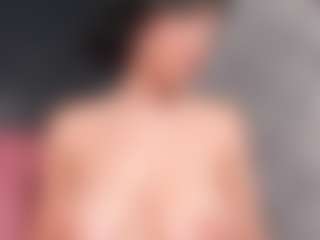Giannasue's Live Sex Cam Show