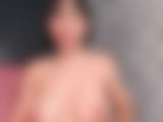 Giannasue's Live Sex Cam Show