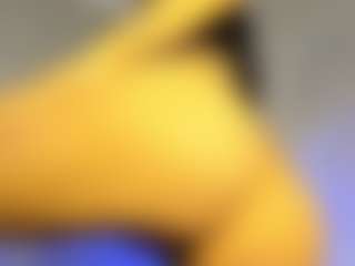 Giannasue's Live Sex Cam Show