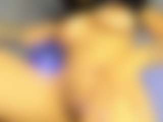 Giannasue's Live Sex Cam Show