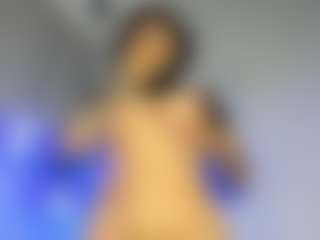 Giannasue's Live Sex Cam Show