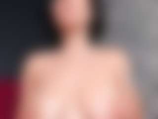 Giannasue's Live Sex Cam Show