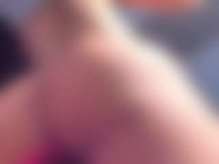 Giannasue's Live Sex Cam Show