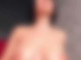 Giannasue's Live Sex Cam Show
