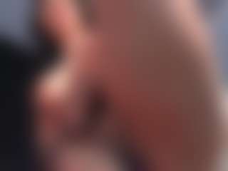 Giannasue's Live Sex Cam Show