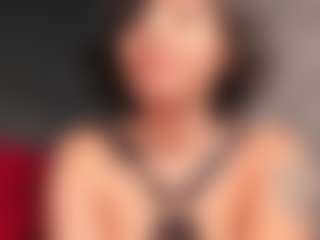 Giannasue's Live Sex Cam Show