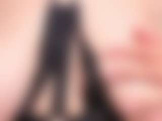 Giannasue's Live Sex Cam Show