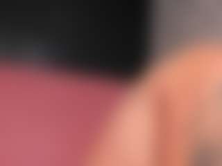 Giannasue's Live Sex Cam Show