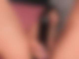 Giannasue's Live Sex Cam Show