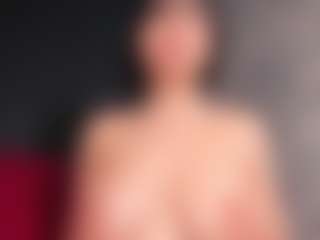 Giannasue's Live Sex Cam Show