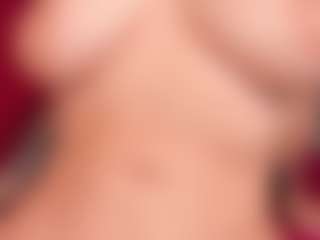 Giannasue's Live Sex Cam Show