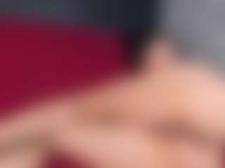Giannasue's Live Sex Cam Show