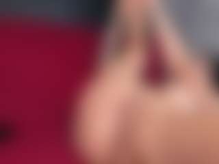 Giannasue's Live Sex Cam Show