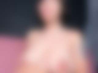 Giannasue's Live Sex Cam Show